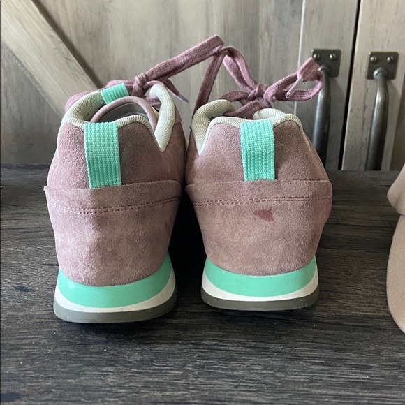 Merrell Alpine Sport Women’s Off White Burlwood Sneaker Size 9 and CC Ball Cap - Picture 14 of 14